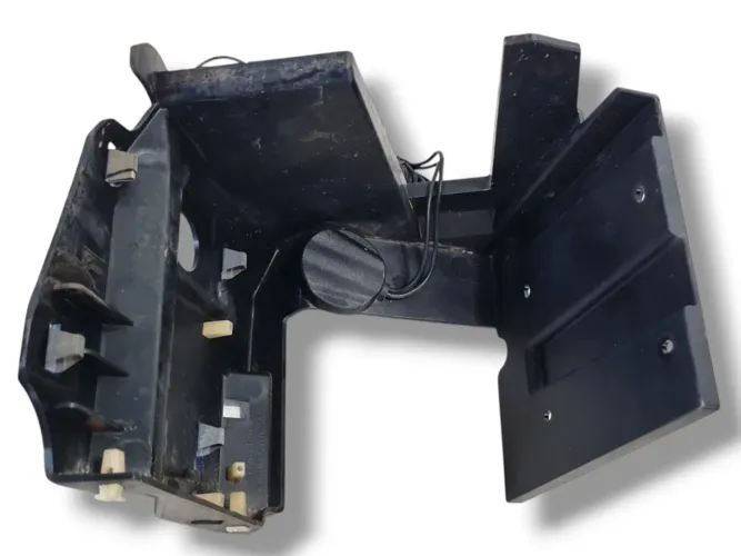 Acabamento painel A *5 Mercedes Actros 2651 2022 