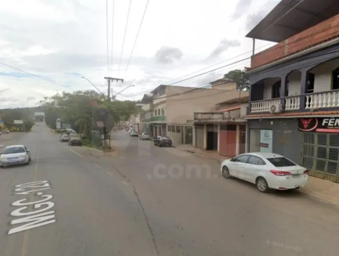 TEIXEIRAS/MG - Casa com 3 quartos no bairro Patrimônio