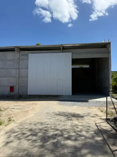Galpão Comercial para Alugar em Florianópolis/SC - Bairro Vargem Pequena.