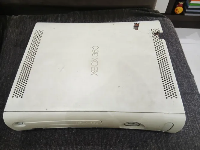 Xbox 360 ( para retirada de peças )