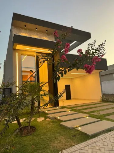 Casa Térrea a Venda no Condomínio Florais do Parque, no Bairro Morada dos Nobres em Cuiabá