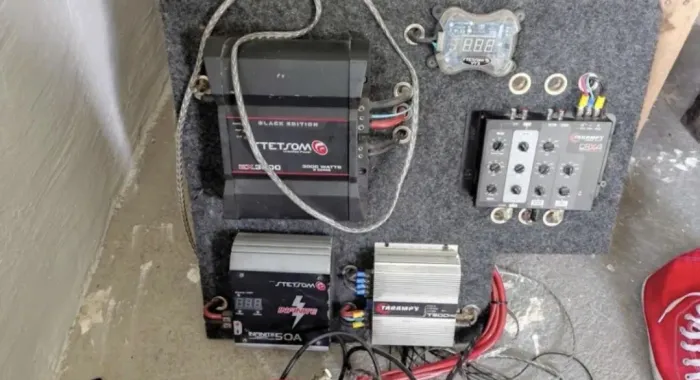 Vendo ou troco som automotivo por Pc gamer