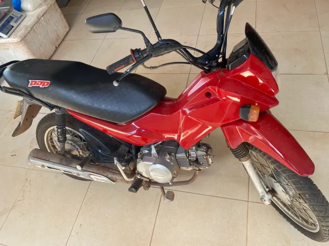 Vender $ 5.200 ou trocar numa fan 125 ou numa Bros com torna parcelado