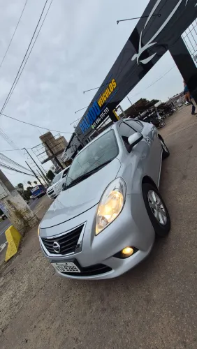 Nissan Versa SL 1.6 16V Flex Fuel 4P Mec. 2013