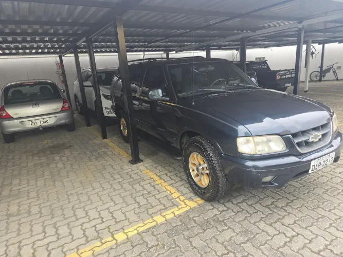 Chevrolet Blazer Executive 2000