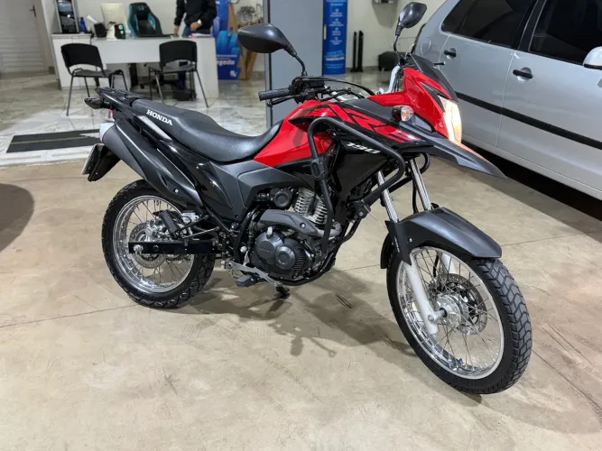 HONDA XRE - único dono muito nova