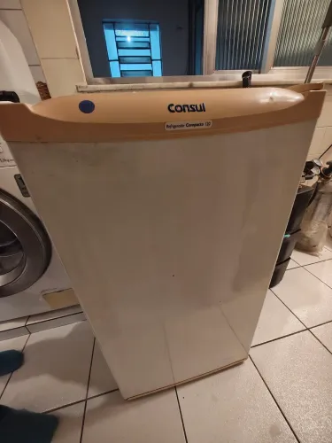 Frigobar Consul 120 Litros (127V)