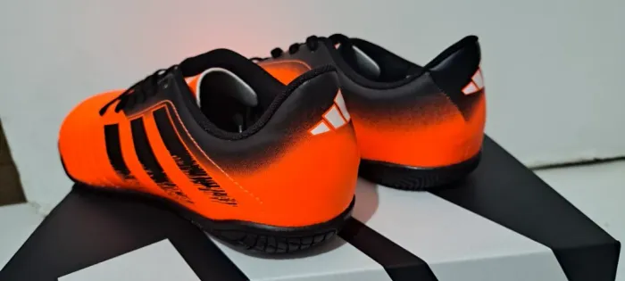 Chuteira adidas futsal