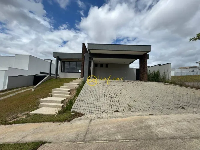 Casa de Condomínio com 3 Quartos, todos Suítes à venda, 353 m² por R$ 3.350.000 - Condomín