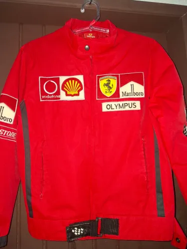 Jaqueta Racing Scuderia Ferrari Vintage (Marlboro / Vodafone) - Tamanho P