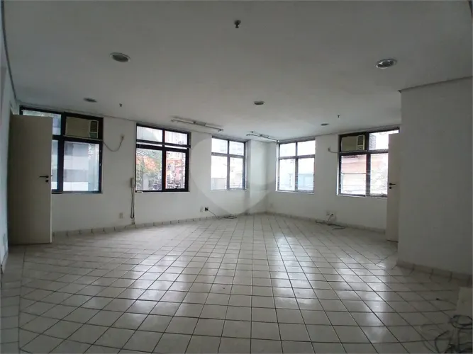 Salas com 1 quartos para locação em Brooklin paulista - SP