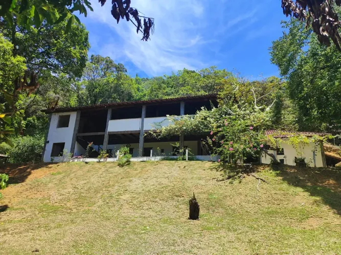 SÍTIO 20.000m² Cachoeiras de Macacu, abaixou pra R$ 100.000, 00 de entrada 24 parcelas