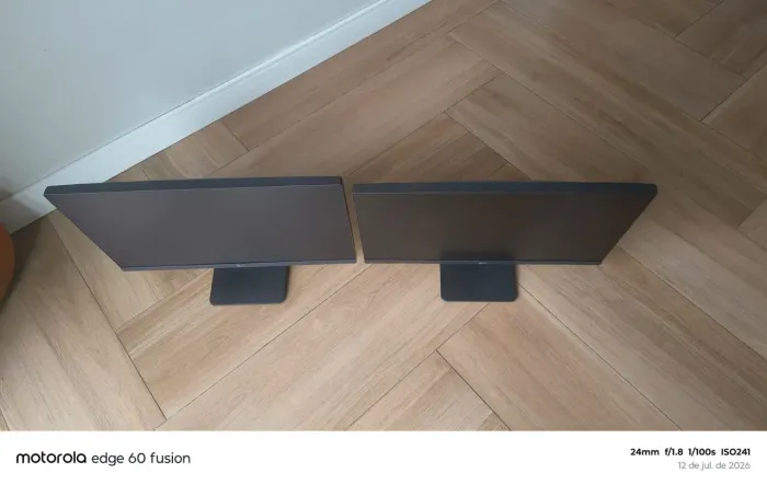 DOIS Monitores LG 24 polegadas