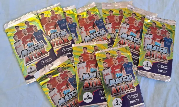Lote com 10 Envelopes Lacrados Topps Match Attax Premier League 2016/17