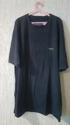 camiseta hugo boss preta xl2, algodão, largura 70cm x 2 e comprimento 87 cm
