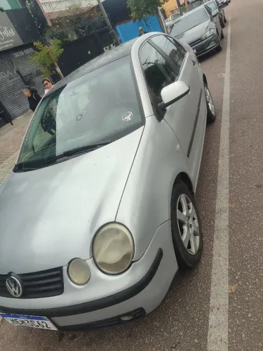Volkswagen Polo Sedan 1.6 MI 101cv 8V 4P 2004