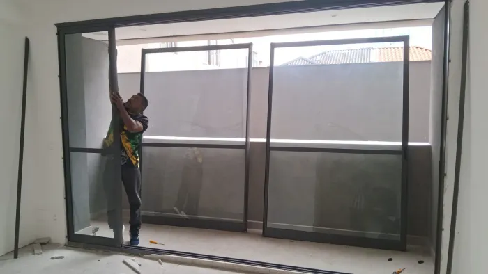 Vendo porta porta de correr acustica Medida total 3,80×2,40 de altura 