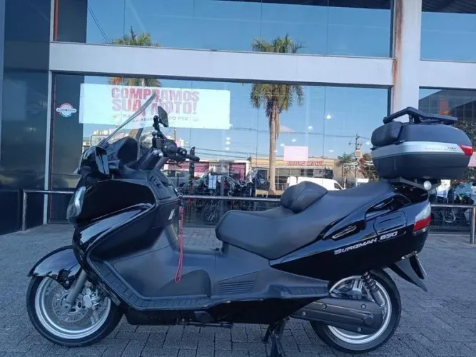 SUZUKI BURGMAN 650 2012