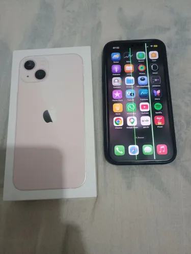 Iphone 13 128 gigas tela com listra