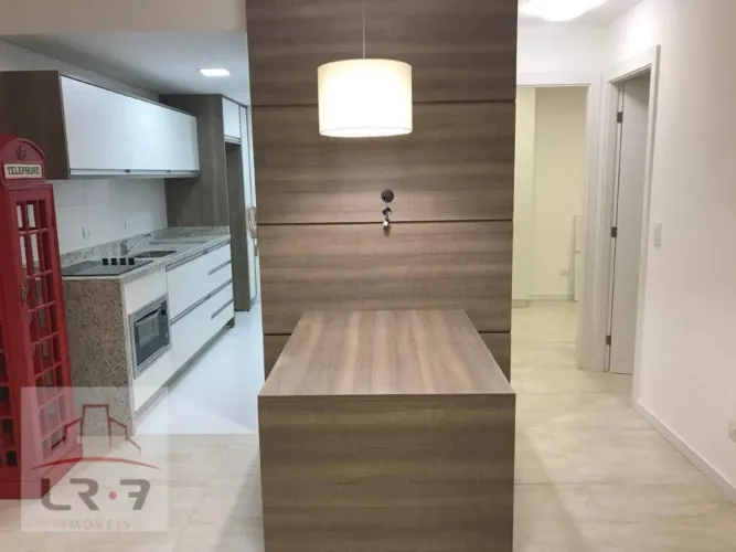 Apartamento com 2 quartos para alugar, 51 m² por R$ 3.000/mês - Centro - Curitiba/PR