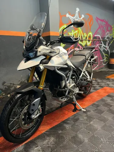 Triumph 900 Rally Pro 2022