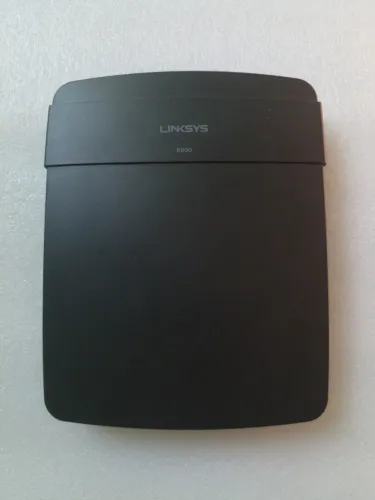 Roteador Linksys E900 Preto