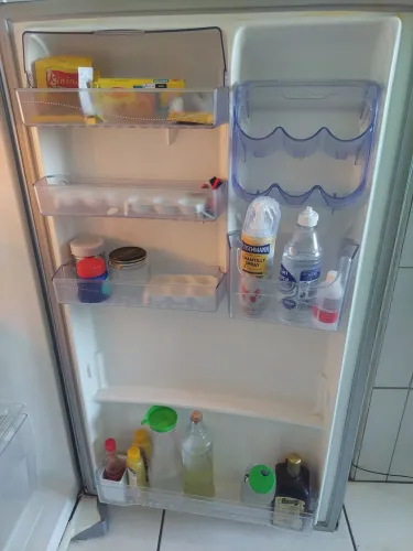 Geladeira Electrolux 402L Envelopada