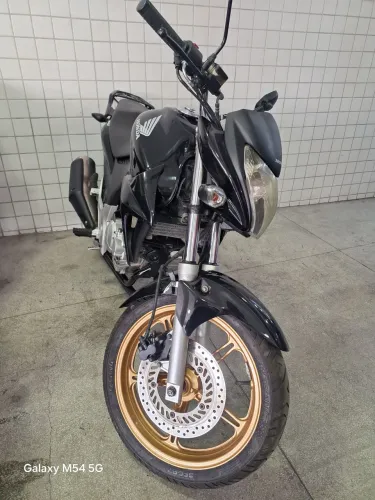 Vendo CB 300R 2013