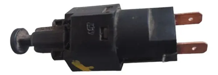 Interruptor Luz Freio Gm Corsa Celta Astra 1999 A 2011 