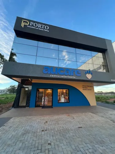 Alugo sala COMERCIAL Nova, excelente para escritório, consultório, no piso superior na Qd