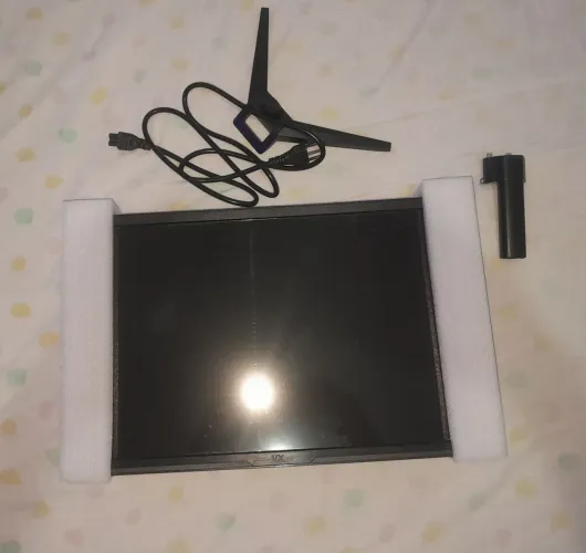 Vendo monitor de 19 polegadas para PC,monitor nunca usado e movo