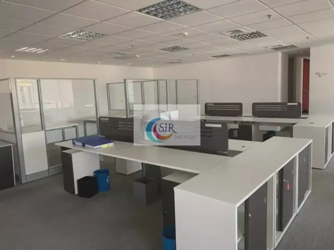 Escritório para aluguel tem 888 metros quadrados em Jardim Paulistano - São Paulo - SP
