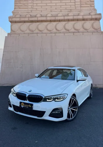 BMW 320I A 2.0 TB M Sport Activeflex 16V 4P 2022