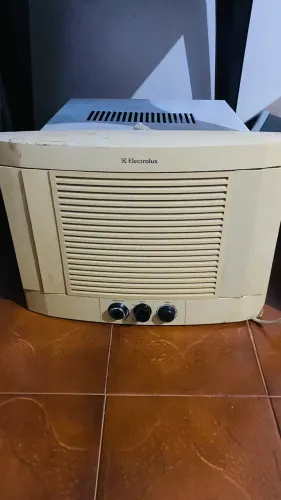 Ar condicionado de janela 9000 Btu Electrolux 220V