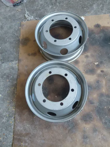 Roda de caminhão 3/4 17,5