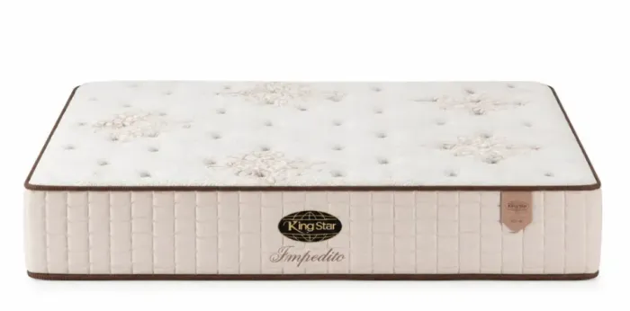 Colchão KINGSTAR tamanho Queen Size (1,58 m de largura x 1,98 m de comprimento), seminovo.