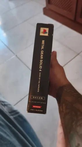 Metal Gear Solid 4 - box de colecionador