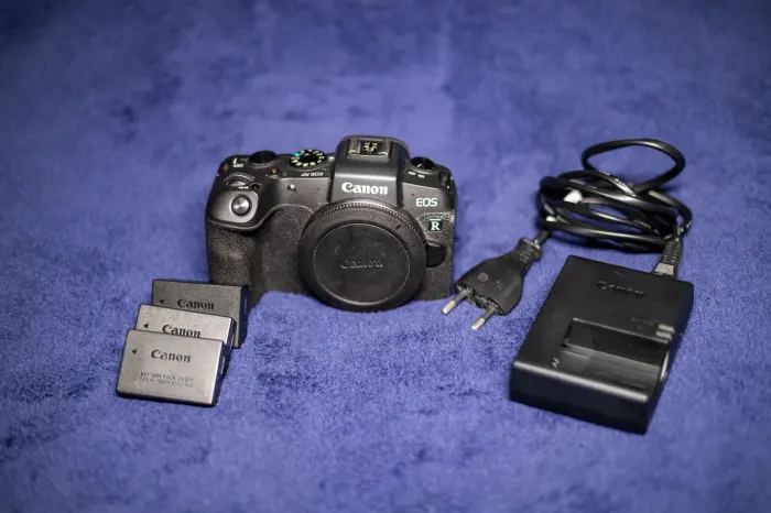 Canon EOS RP Usada (CORPO) - Estado de Nova | Funcionando Perfeitamente