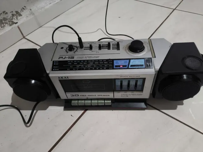 Raríssimo Rádio Boombox Akai PJ-15 Anos 80 - Peça de Coleção (No Estado)