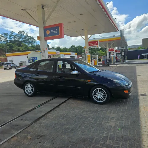 Ford Focus Ghia Sed. 2.0 16v/2.0 16V Flex AUT 2003