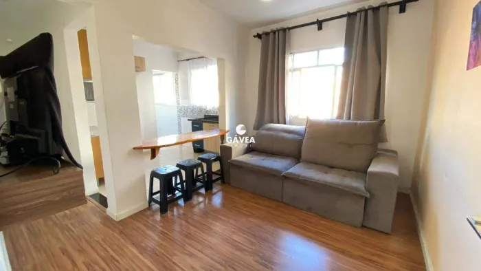 Apartamento à venda no Guilhermina em Praia Grande.