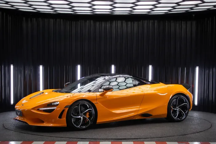 McLaren 750S Spider 4.0 Bi-turbo V8 2P 2024