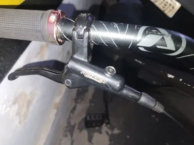 Freio Render M220 Usado - Pronto para Uso NÃO ACEITO TROCA NÃO FAÇO POR MENOS