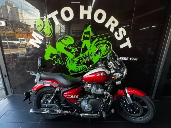 Royal Enfield Super Meteor 650 2025