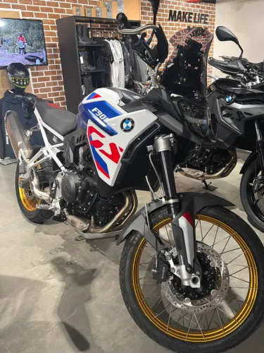 BMW F 900  GS TROPHY R$ 79.990 modelo 2026