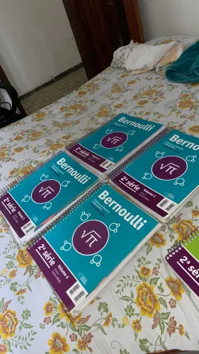 Livros Bernoulli- Ciências da natureza e Matemática 2ª Série