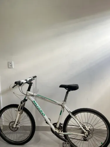 Vendo bicicleta aro 26 R$ 500,00
