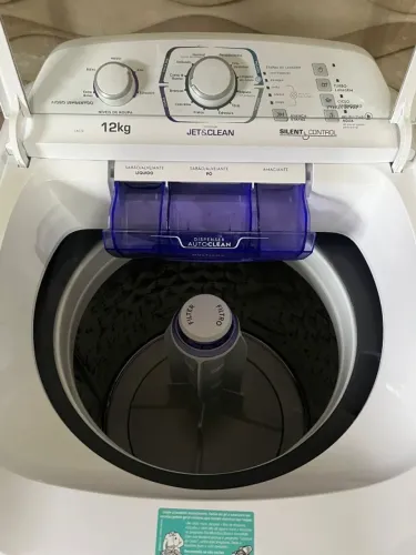 Máquina de Lavar Electrolux 12kg LAC12 Jet&Clean Semanova - 1 Ano e pouco de Uso