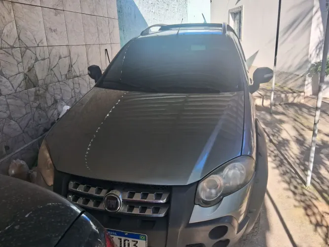 Fiat Strada Adventure1.8/ 1.8 Locker Flex CD 2012