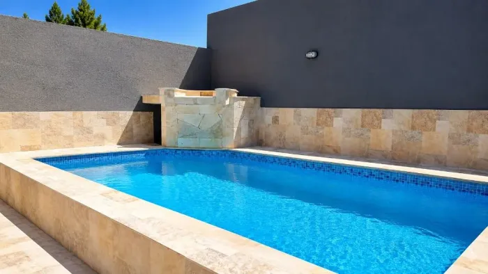 Casa lado praia com piscina, 2 quartos e churrasqueira | Excelente para veraneio ou locaçã